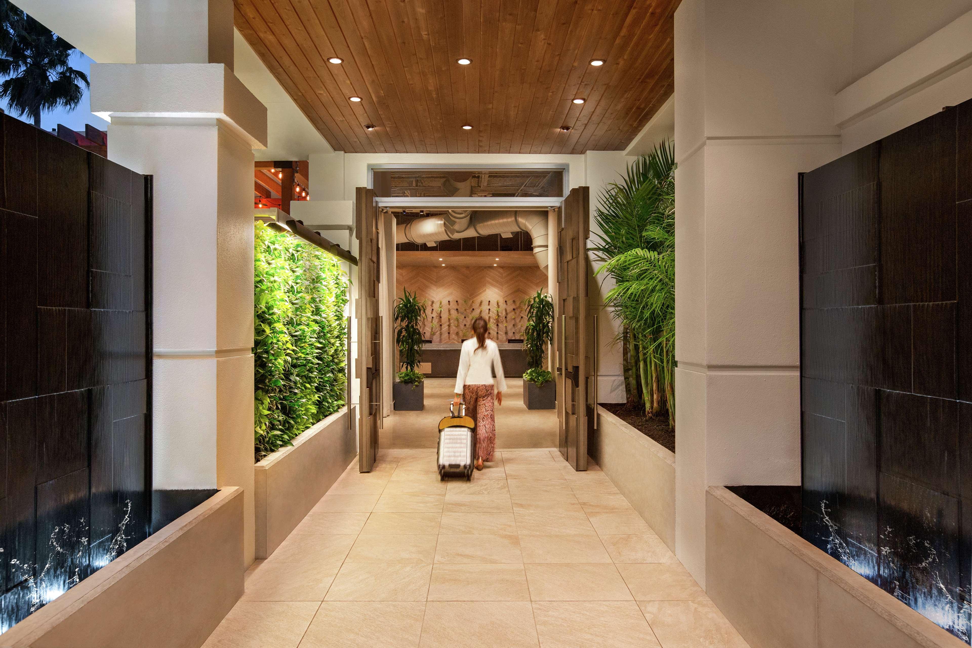 Hotel Alba Tampa, Tapestry Collection By Hilton Extérieur photo