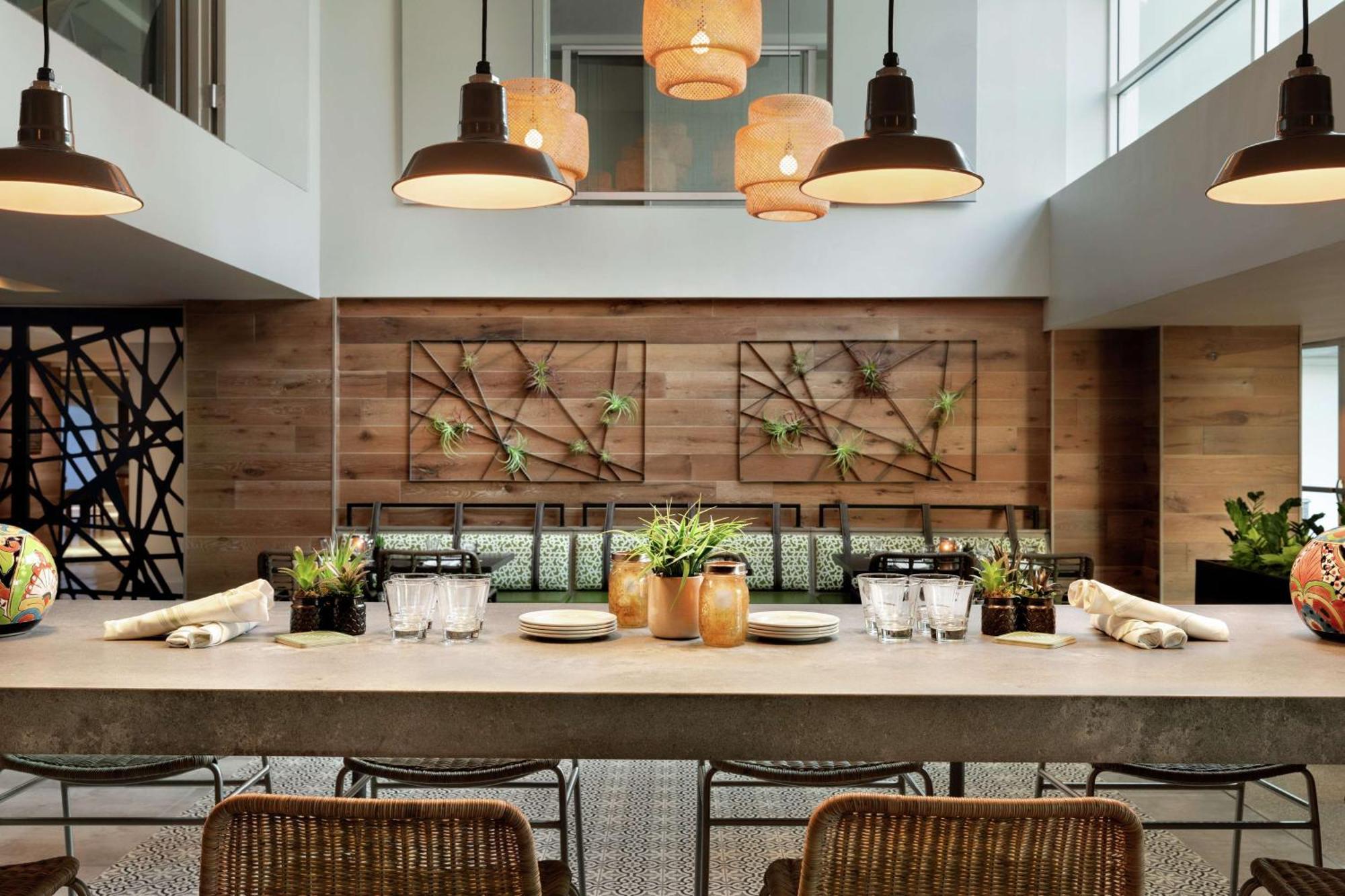 Hotel Alba Tampa, Tapestry Collection By Hilton Extérieur photo